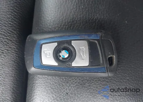 2015 BMW 328I xDrive z USA, uszkodzony, nr VIN WBA3B3C55FF548059